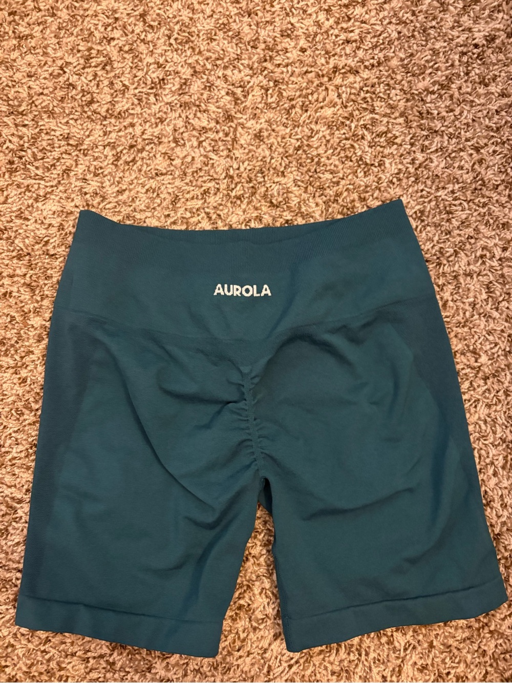 Aurola Workout shorts, size L
